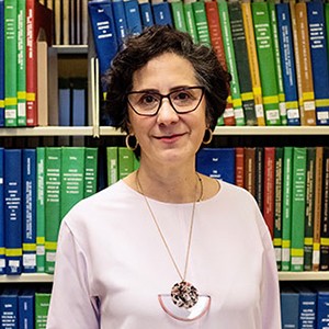 Angharad Valdivia