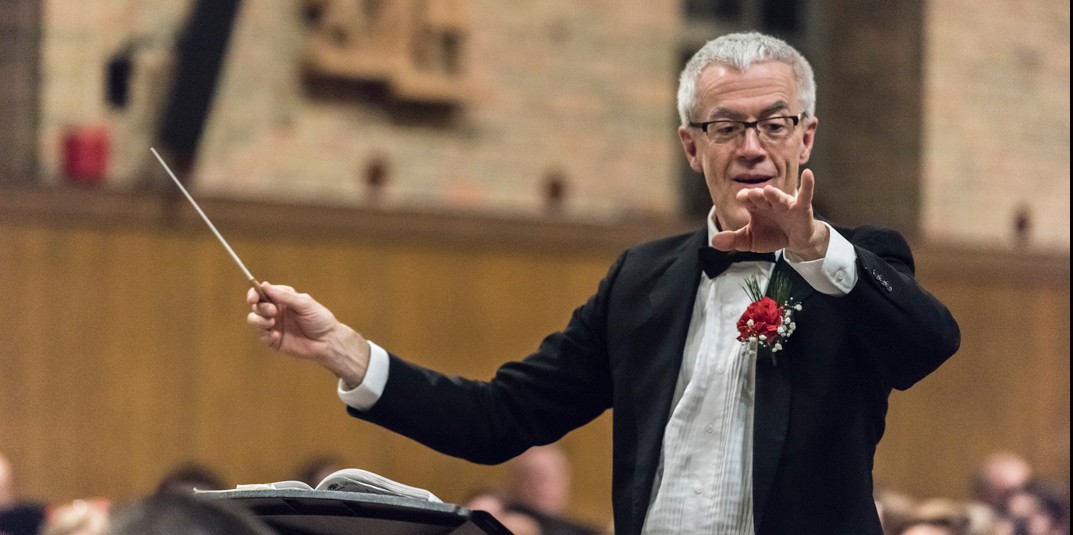 John Finney conducting John Finney conducting