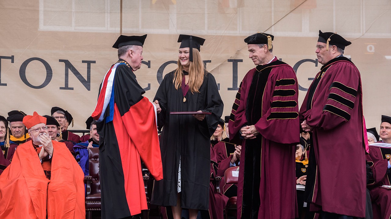 Lauren Wadell receives 2017 Finnegan Award Lauren Wadell receives 2017 Finnegan Award