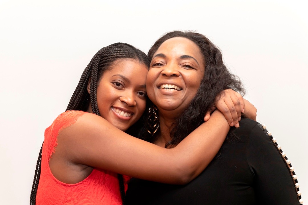 Shakalah Thompson and her mother
