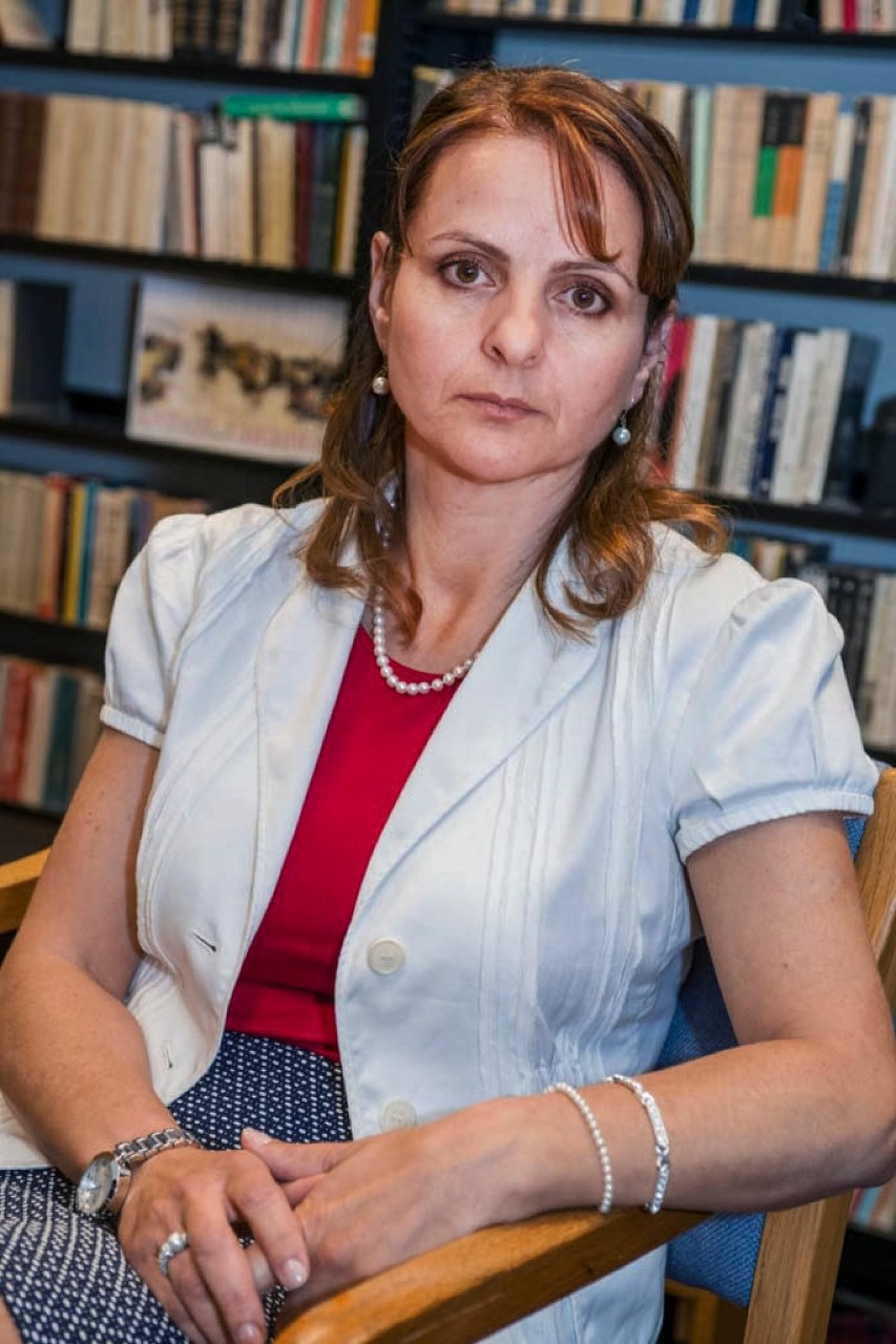 Ikram Easton