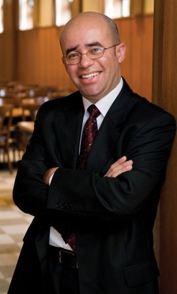 Prof. Hosffman Ospino