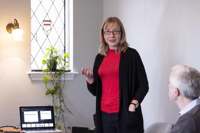 photo of Paulina Napaierala during her presentation