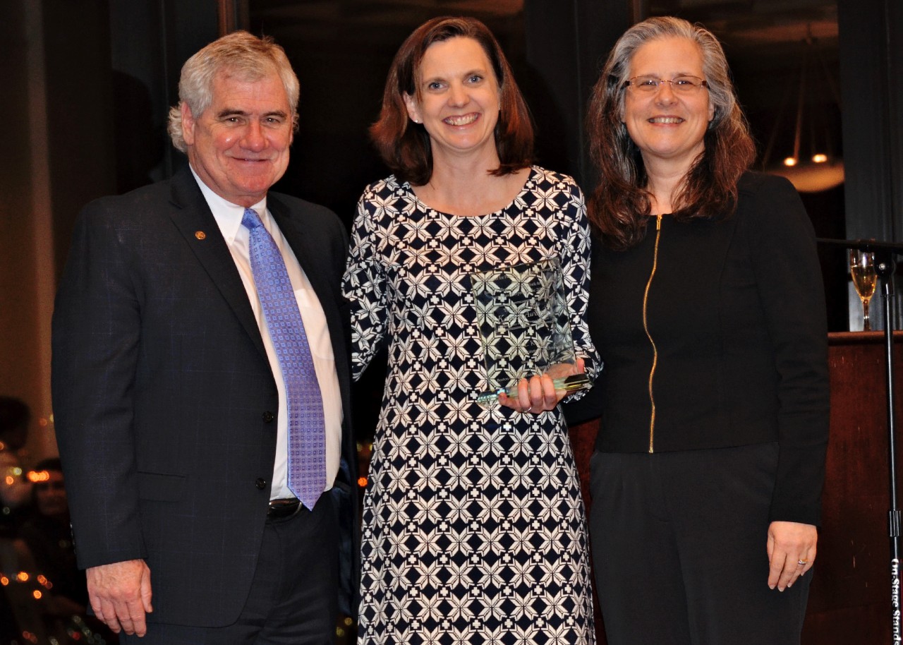 2015 Kanter award winner with Center for Work and Family staff