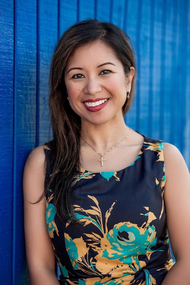 headshot of Leong