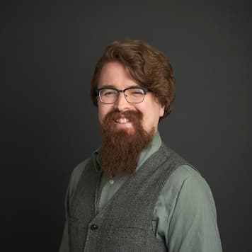 Headshot of Thomas Elbourn