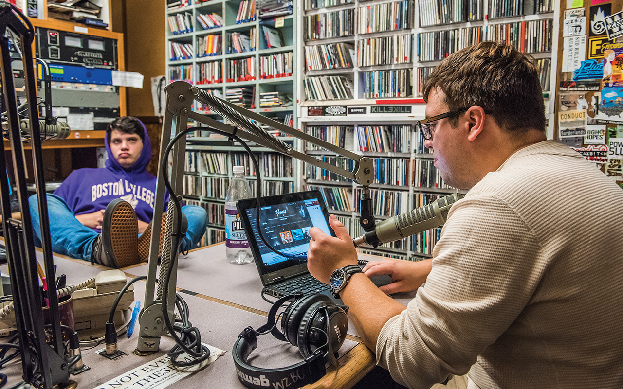 WZBC radio show "Aquamarine Midnight". For BCM Fall 2018