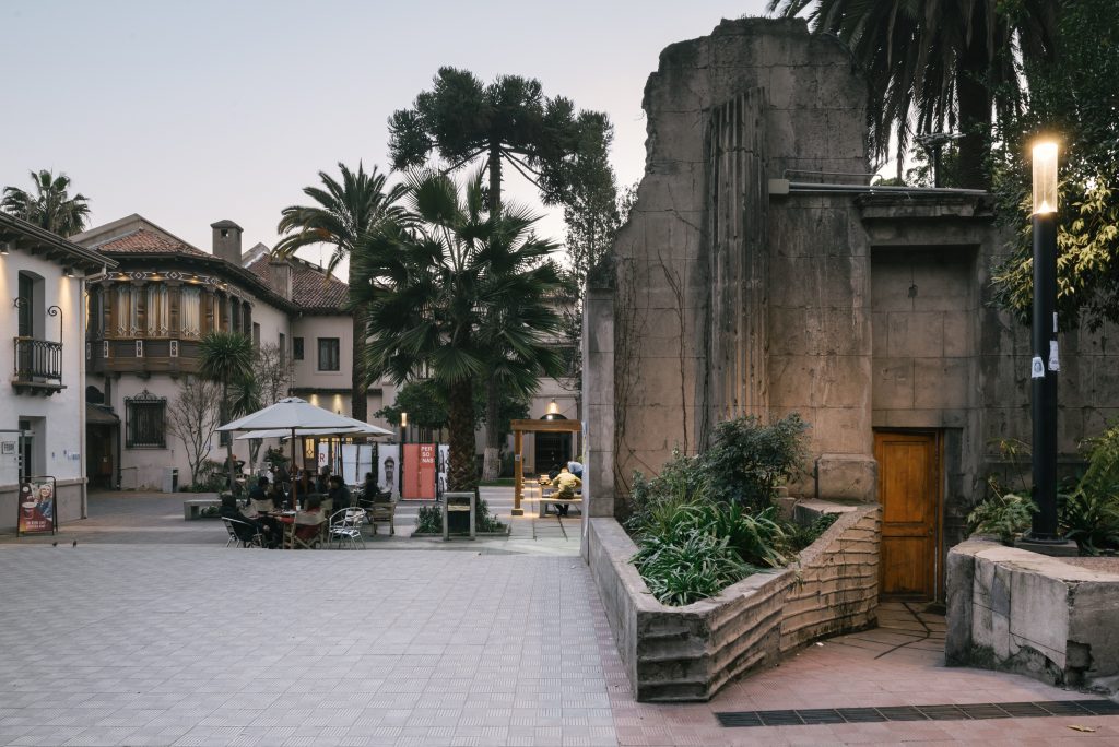 universidad alberto hurtado campus