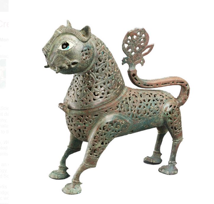 Incense burner shaped like a feline
