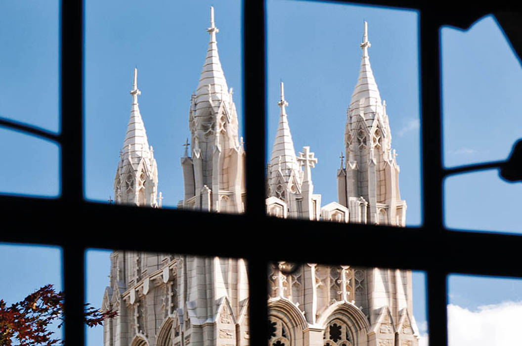 Gasson Hall images photographed May 31st, 2012 for possible use by Admissions. Photographed from inside St. Mary's Hall.
Front cover of Undergraduate Admissions Viewbook (UAV) for 2012. 
Used in the 2012 Undergradate Admissions Viewbook (UAV).