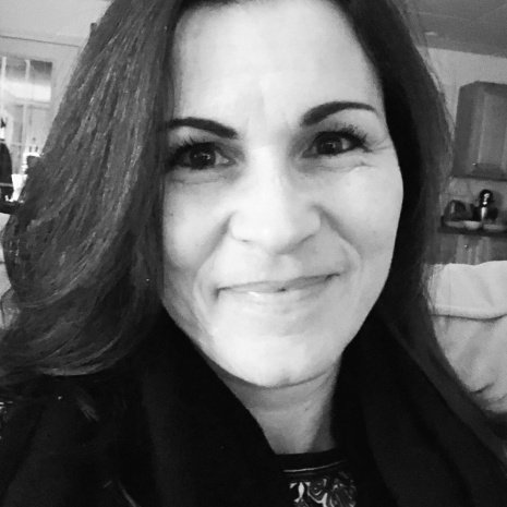 Photo of Nina Araújo